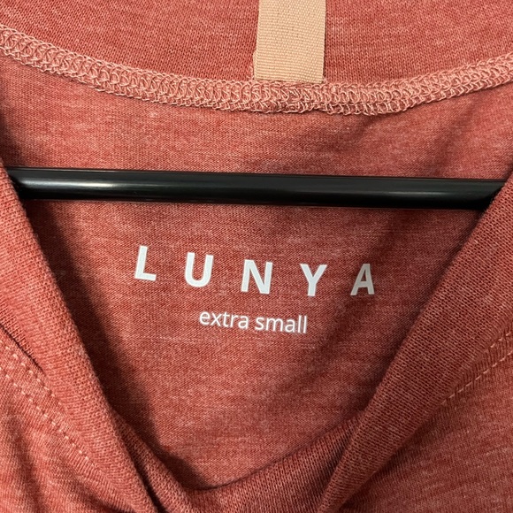 Lunya Restore Heather Red Pima Cotton Blend Pocket Tee sz XS - Picture 3 of 4